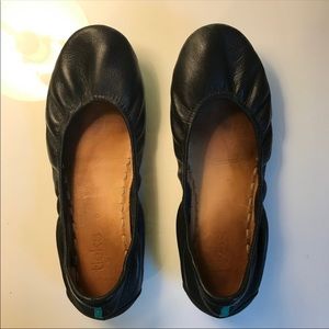Matte Black Tieks size 8